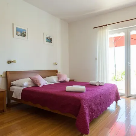 Casa de hóspedes Elza *